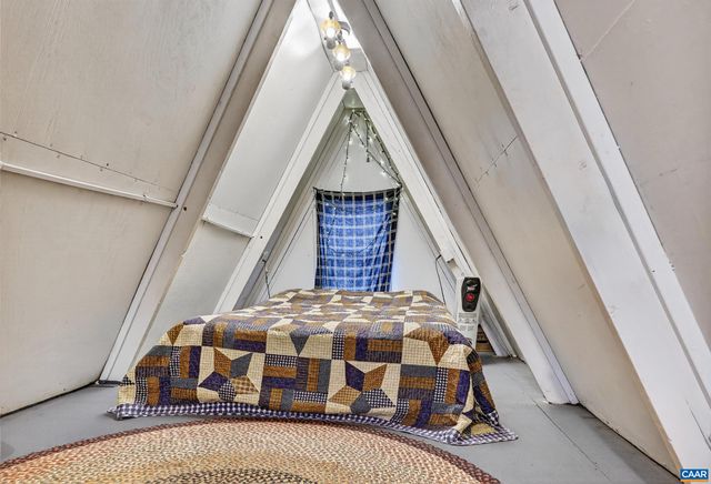 443 MEADOW VIEW LN, Fort Valley, VA 22652