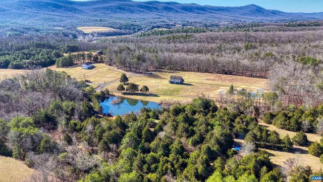 443 MEADOW VIEW LN, Fort Valley, VA 22652