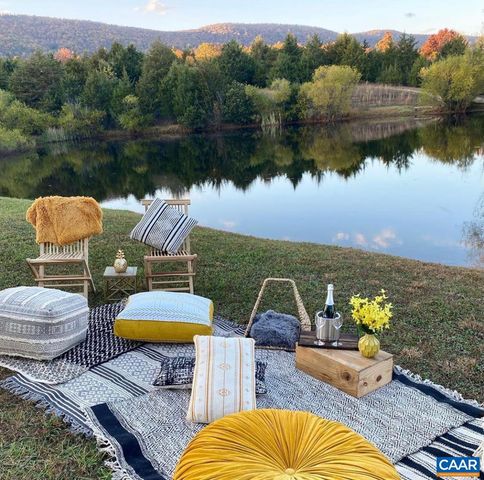 443 MEADOW VIEW LN, Fort Valley, VA 22652