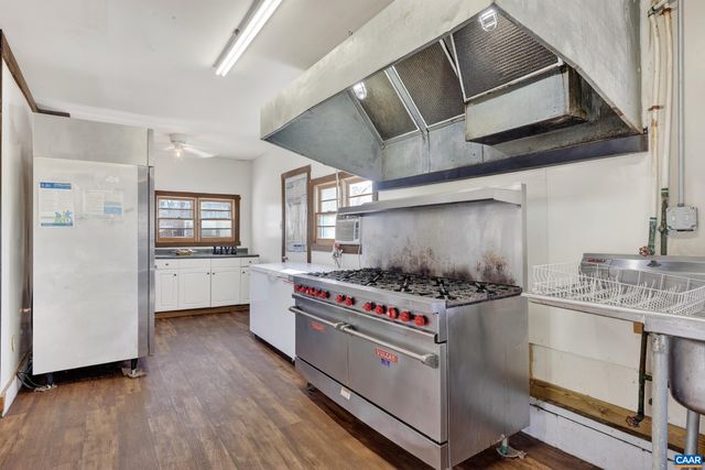 443 MEADOW VIEW LN, Fort Valley, VA 22652