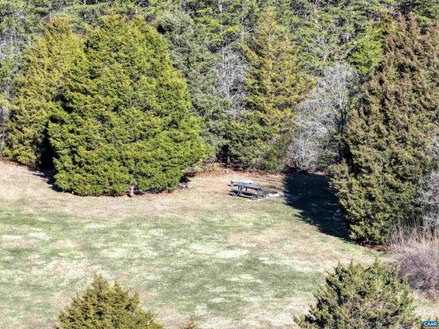 443 MEADOW VIEW LN, Fort Valley, VA 22652