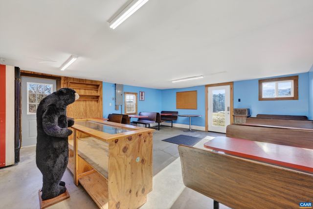 443 MEADOW VIEW LN, Fort Valley, VA 22652