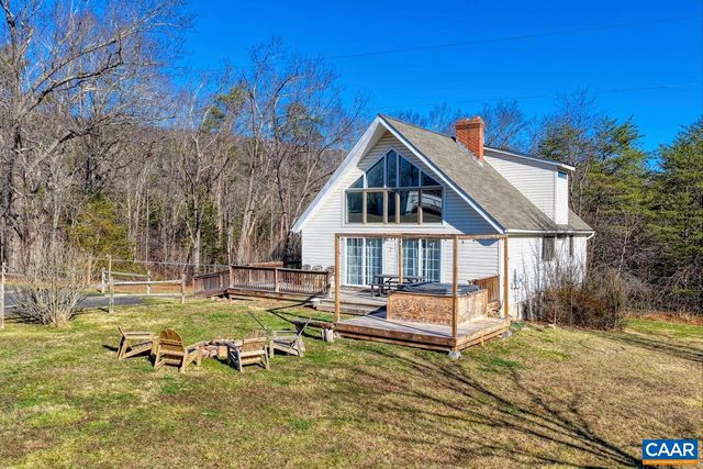 443 MEADOW VIEW LN, Fort Valley, VA 22652