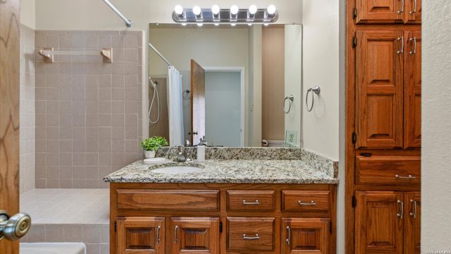 1364 PATIO DR, New Braunfels, TX 78130