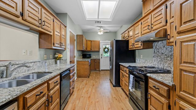 1364 PATIO DR, New Braunfels, TX 78130