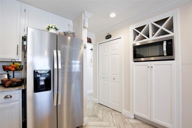 2115 HEATHWOOD CIRCLE, Orlando, FL 32828