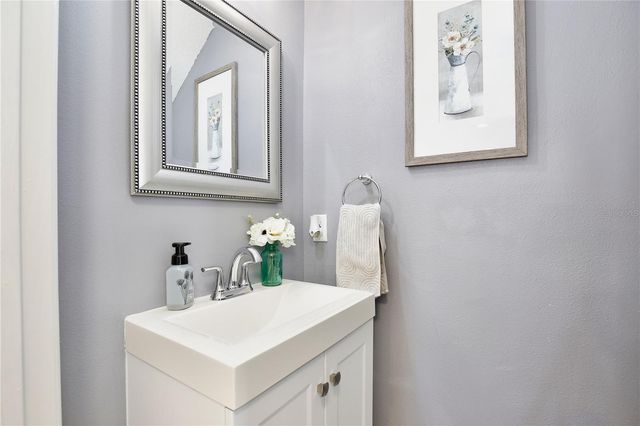 2115 HEATHWOOD CIRCLE, Orlando, FL 32828