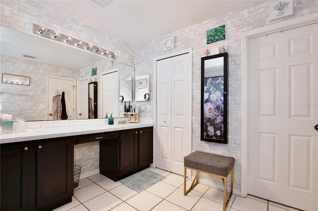 2115 HEATHWOOD CIRCLE, Orlando, FL 32828