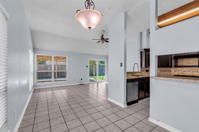 6614 Readsland Lane, Houston, TX 77084