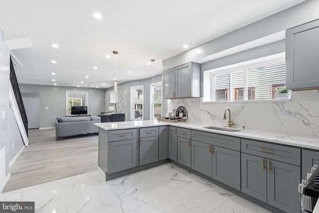 118 S 32ND ST, Camden, NJ 08105
