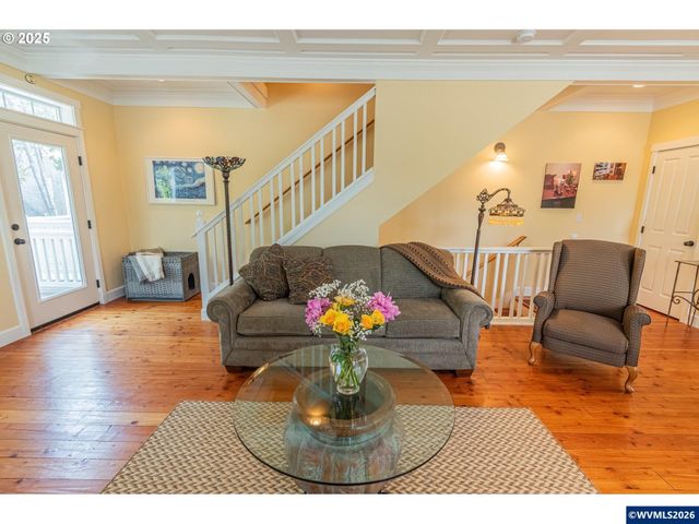 319 Kinnikinnick Wy, Depoe Bay, OR 97341