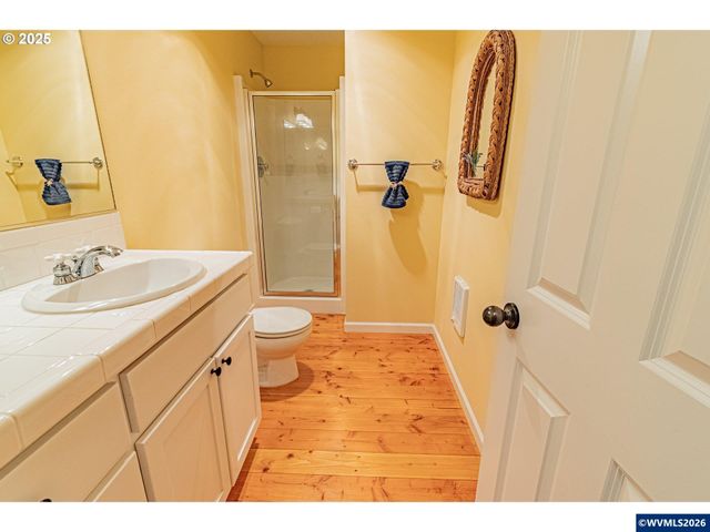 319 Kinnikinnick Wy, Depoe Bay, OR 97341