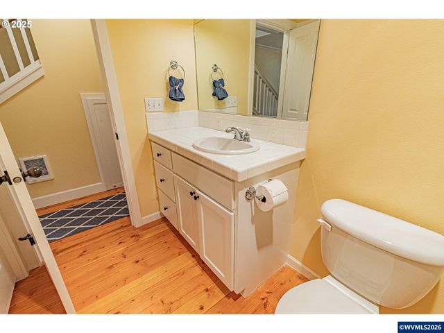 319 Kinnikinnick Wy, Depoe Bay, OR 97341