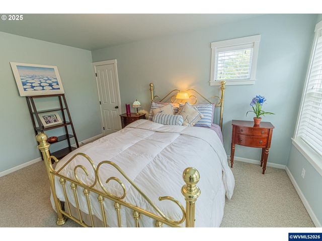 319 Kinnikinnick Wy, Depoe Bay, OR 97341