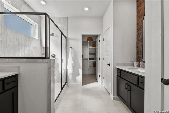 253 ALPINE LKS, New Braunfels, TX 78130