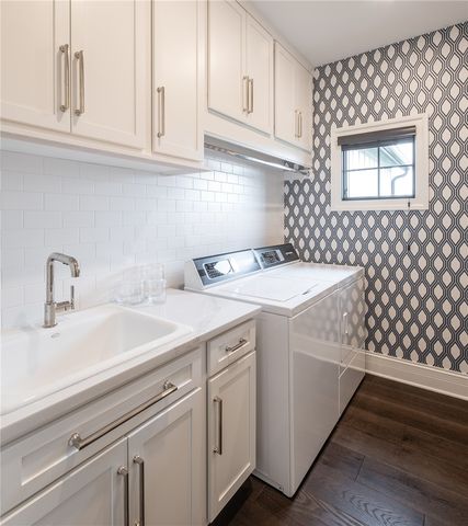 275 Fox Meadow Court, Beavercreek Twp, OH 45385