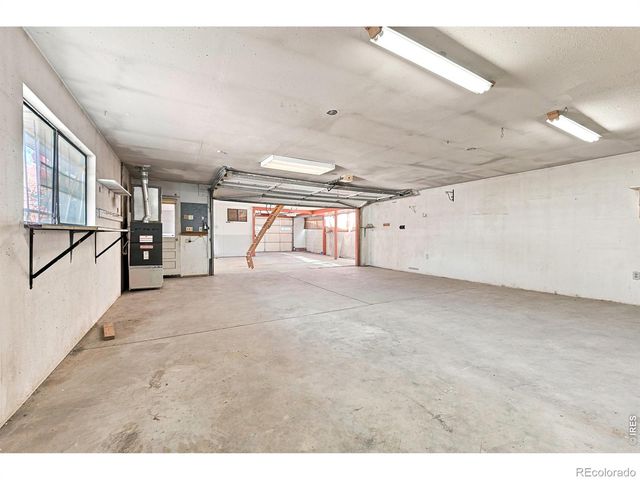 2421 W 38th Avenue, Denver, CO 80211