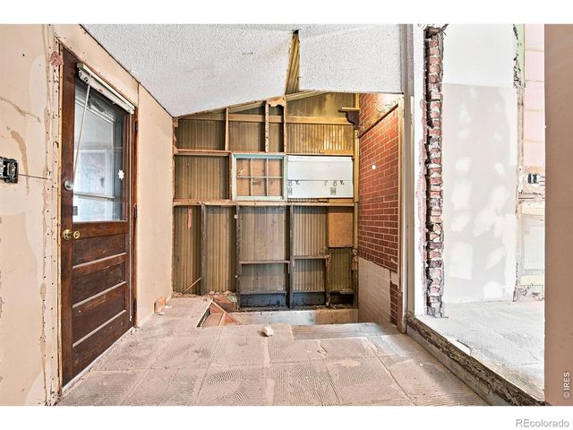 2421 W 38th Avenue, Denver, CO 80211