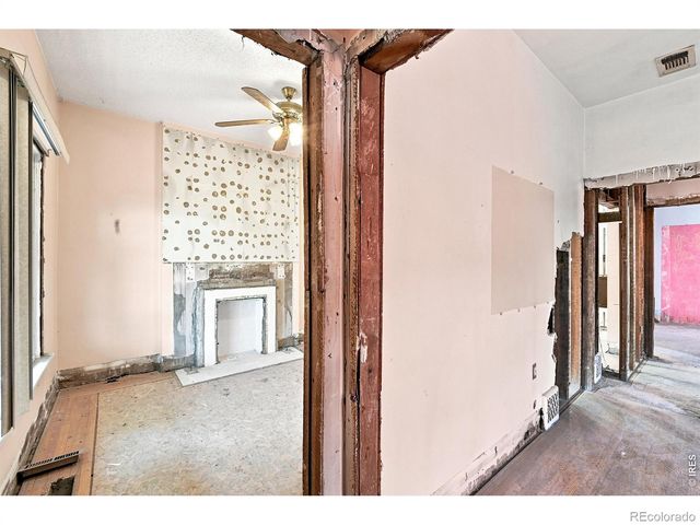 2421 W 38th Avenue, Denver, CO 80211