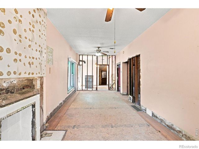 2421 W 38th Avenue, Denver, CO 80211