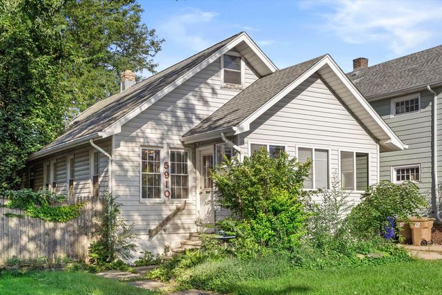 5910 33 AVENUE, Kenosha, WI 53144