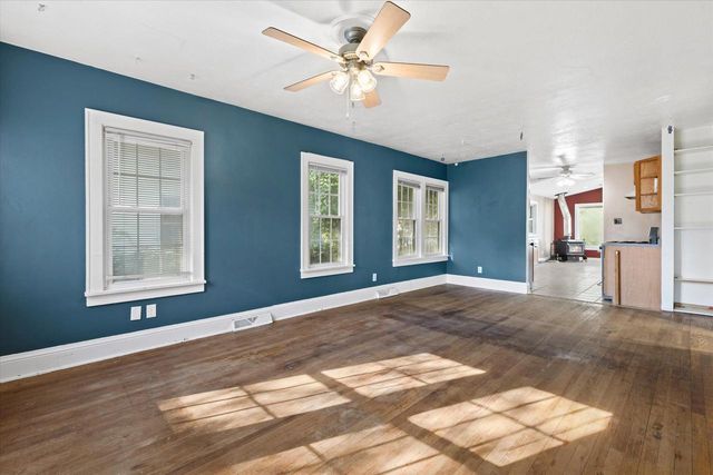 5910 33 AVENUE, Kenosha, WI 53144
