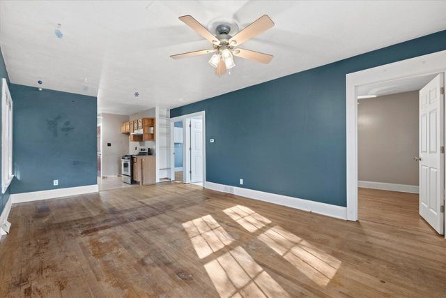 5910 33 AVENUE, Kenosha, WI 53144