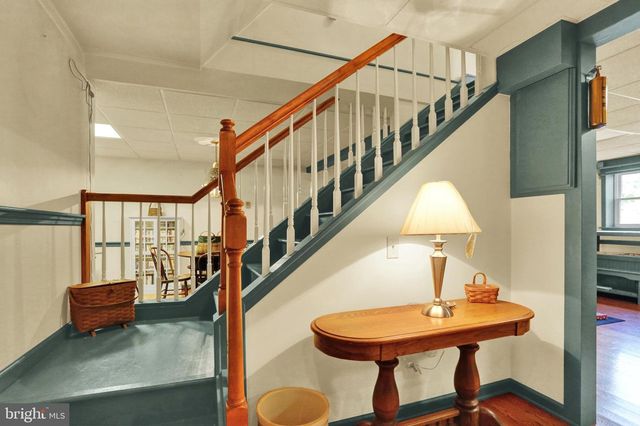 1046 CROSS KEYS RD, Leesport, PA 19533