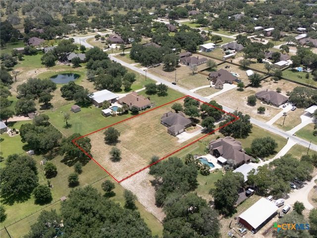 192 Copper Ridge Drive, La Vernia, TX 78121