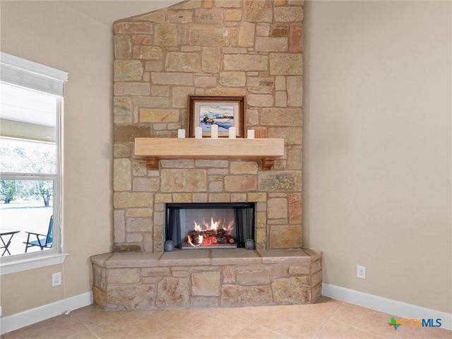 192 Copper Ridge Drive, La Vernia, TX 78121