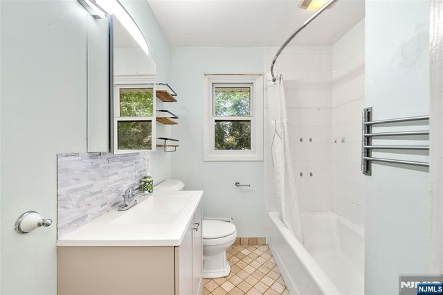 259 Garden Place, Oradell, NJ 07649