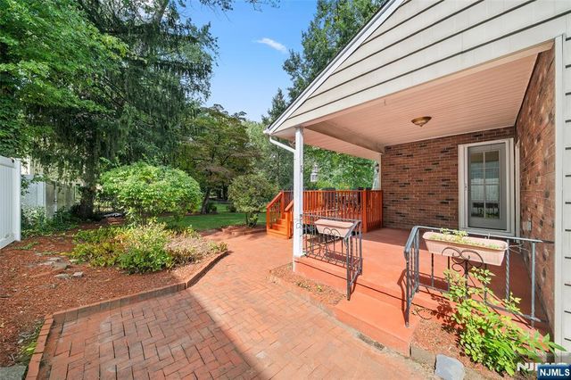 259 Garden Place, Oradell, NJ 07649