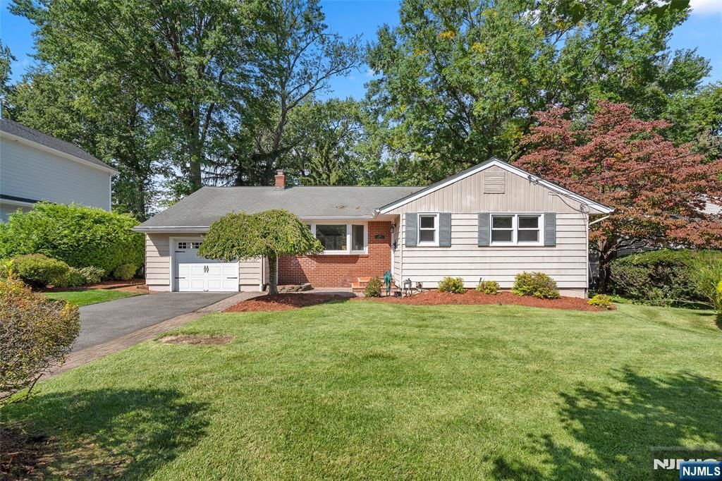 259 Garden Place, Oradell, NJ 07649