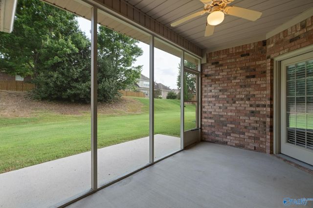 2305 Palisades Court SW, Huntsville, AL 35803