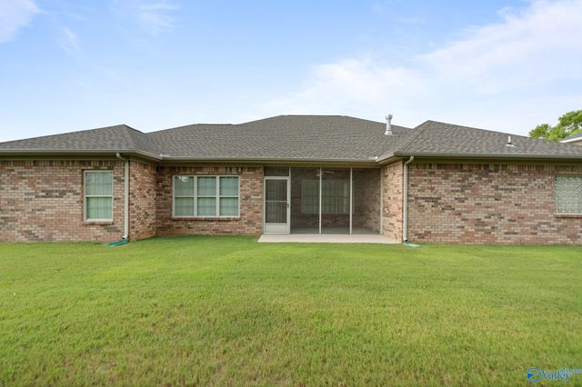 2305 Palisades Court SW, Huntsville, AL 35803