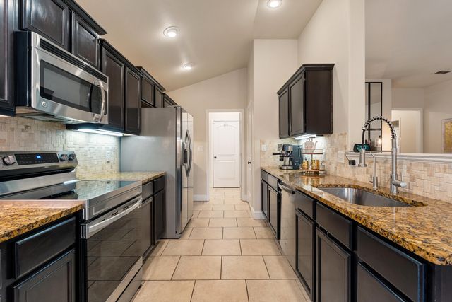 11104 Evanston Avenue, Lubbock, TX 79424