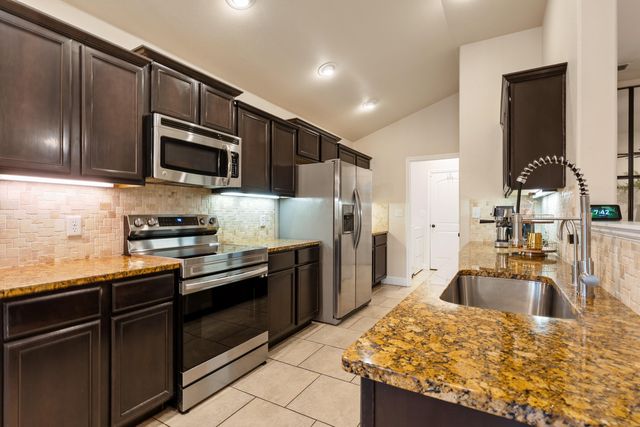 11104 Evanston Avenue, Lubbock, TX 79424