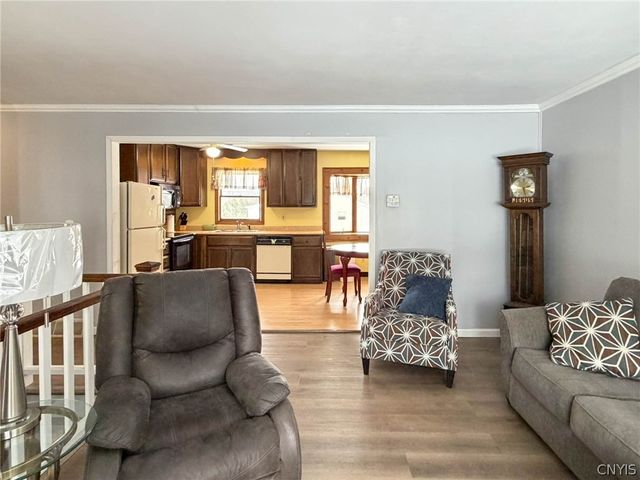 1500 Redwood Avenue, Utica, NY 13502