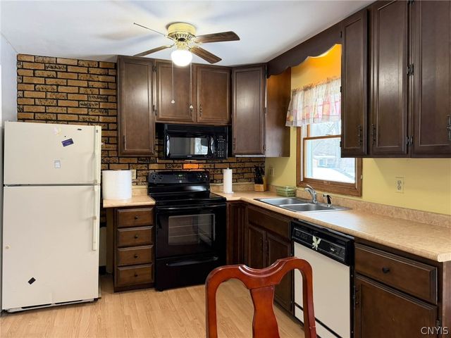 1500 Redwood Avenue, Utica, NY 13502