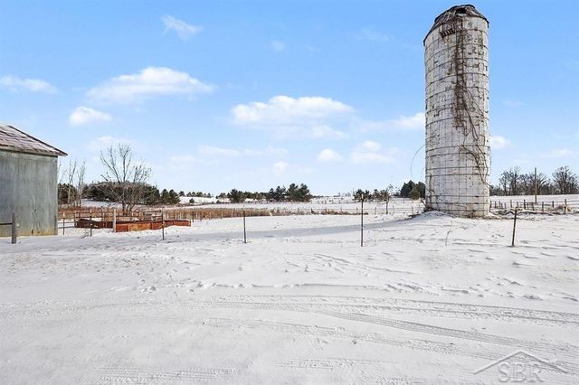 1409 S Simmons Road, West Branch Twp, MI 48661