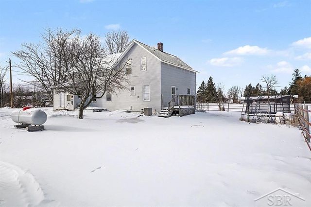 1409 S Simmons Road, West Branch Twp, MI 48661