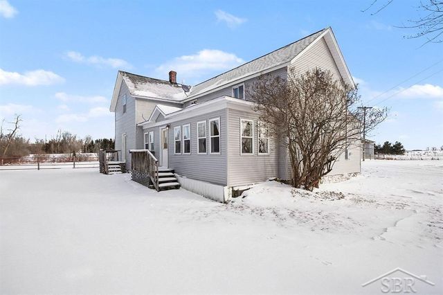 1409 S Simmons Road, West Branch Twp, MI 48661