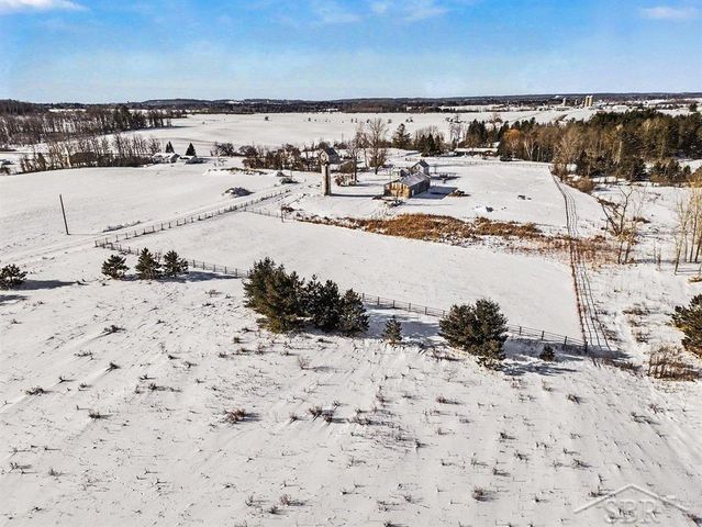 1409 S Simmons Road, West Branch Twp, MI 48661