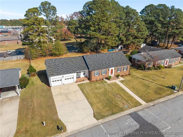 311 Marlowe Drive, Dunn, NC 28334