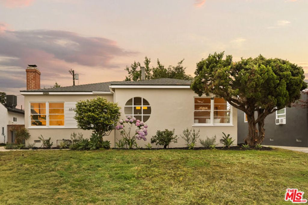 6546 W 85th Street, Los Angeles, CA 90045