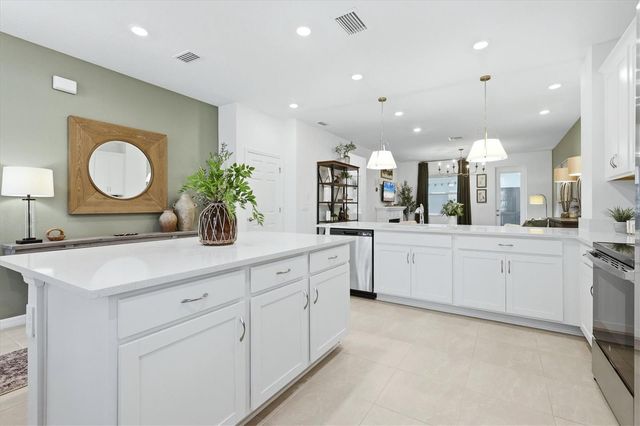 7392 CABIN LANE, Sarasota, FL 34240