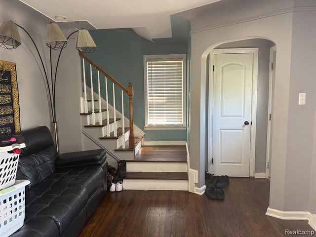 7840 Calhoun Street, Dearborn, MI 48126