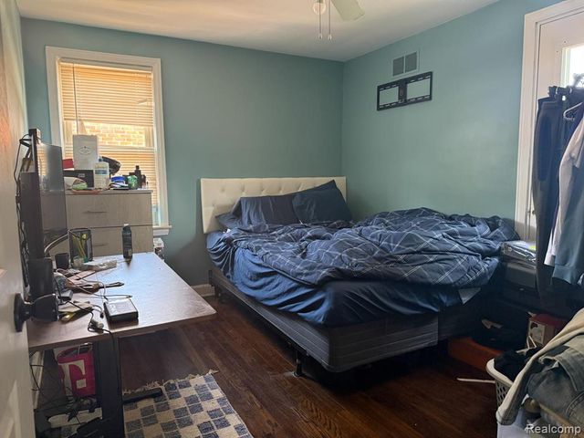 7840 Calhoun Street, Dearborn, MI 48126