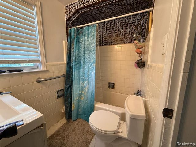 7840 Calhoun Street, Dearborn, MI 48126