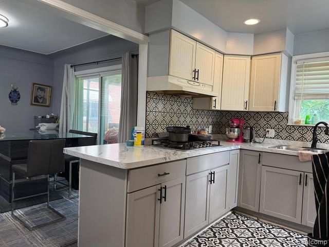 7840 Calhoun Street, Dearborn, MI 48126